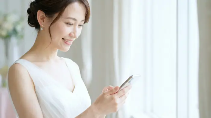 【ホワイトニングは早めに！】結婚式での最高の笑顔は、今日の小さな一歩から